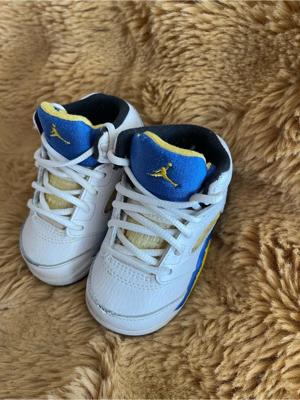 Jordan Kids White Blue Yellow Low-Top Sneakers